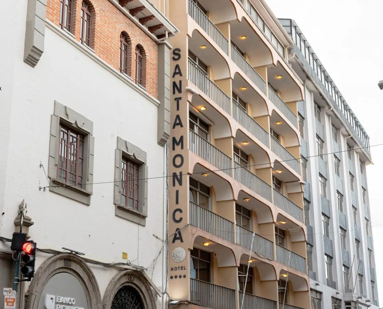 Hotel Santa Monica Cuenca 4*,