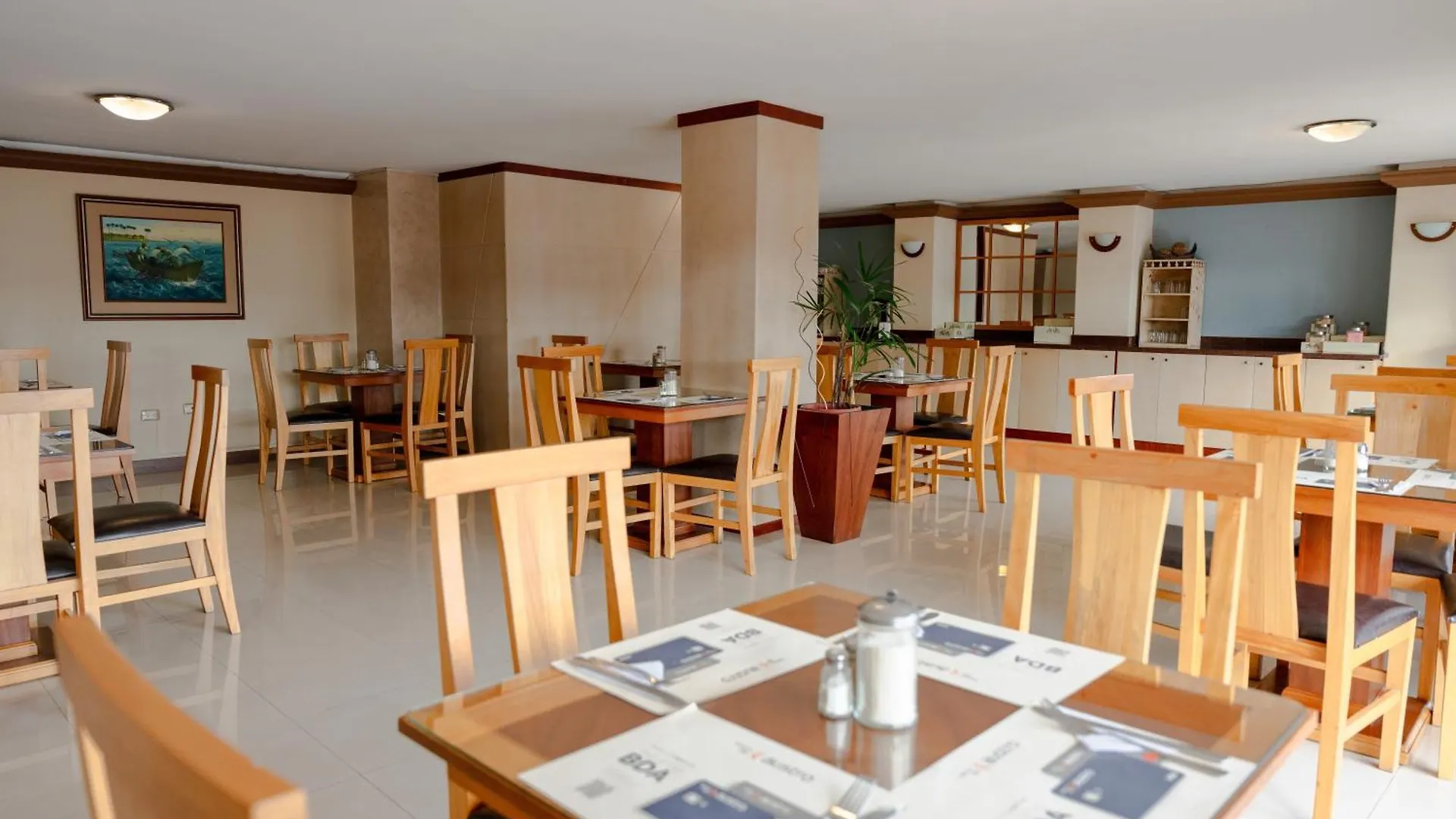 Hotel Santa Monica Cuenca