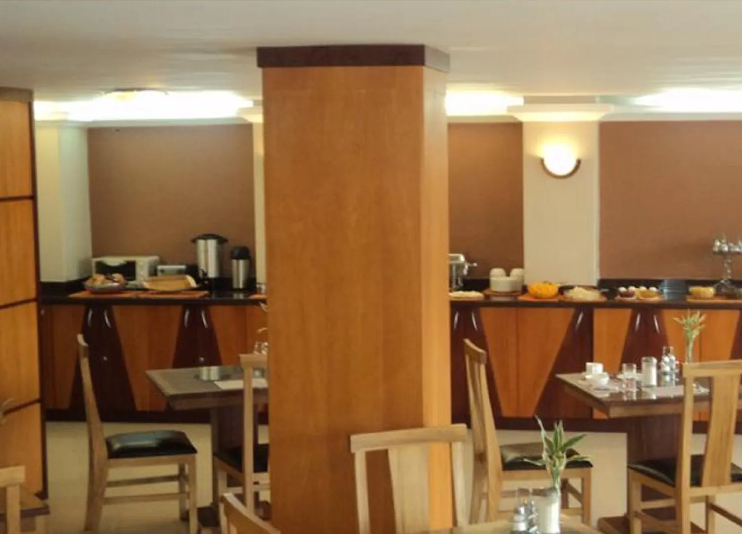 ****  Hotel Santa Monica Cuenca Ecuador