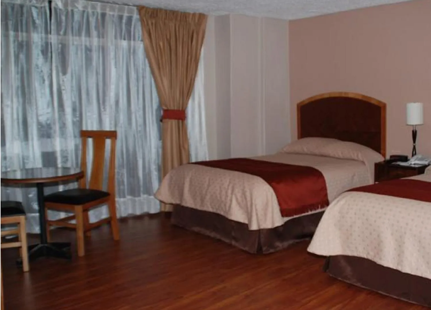 Hotel Santa Monica Cuenca