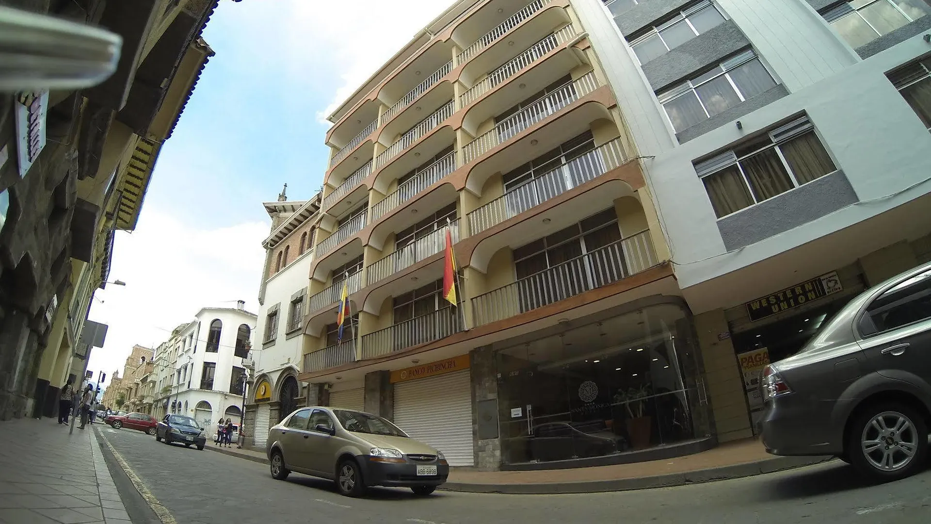 Hotel Santa Monica Cuenca